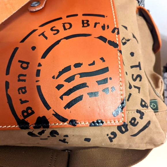 SOLD TSD Brand Super Horse Leather Convertible Tote - Picture 2 of 11